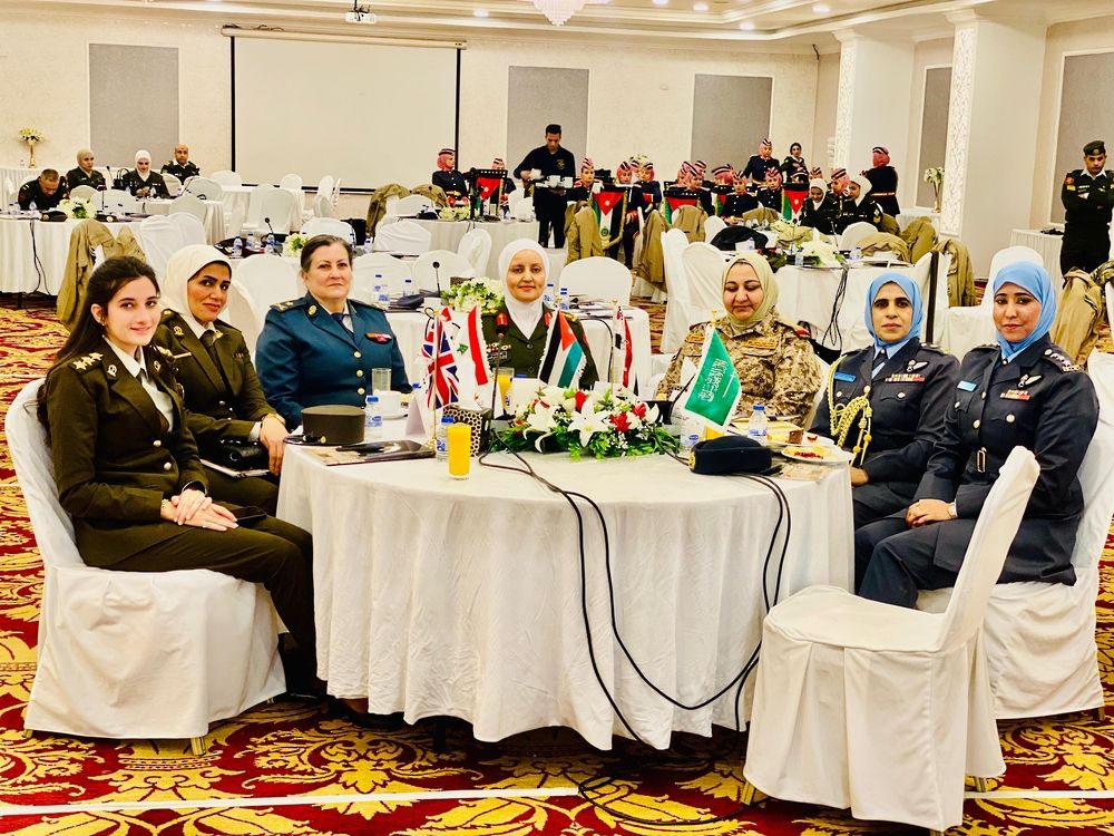 قوات السلطان المسلحة تشارك في مؤتمر المرأة العسكرية العربية بالأردن