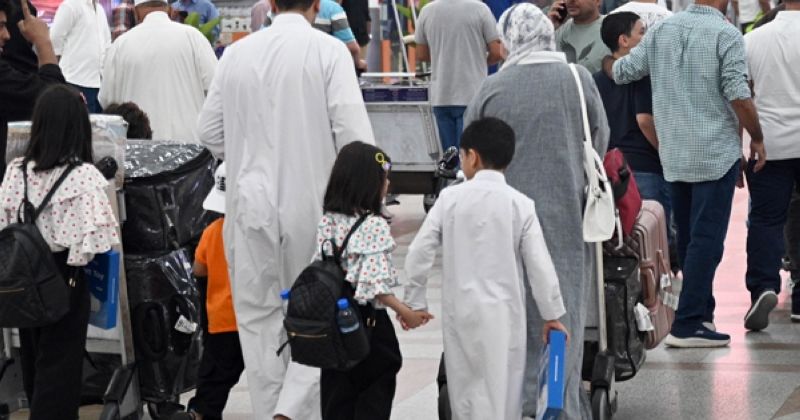 1691 رحلة طيران و225 ألف مسافر.. في 5 أيام