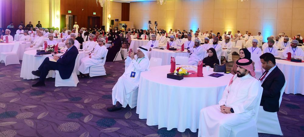 انطلاق أعمال المؤتمر السنوي الثاني للتطوير الإداري في مسقط