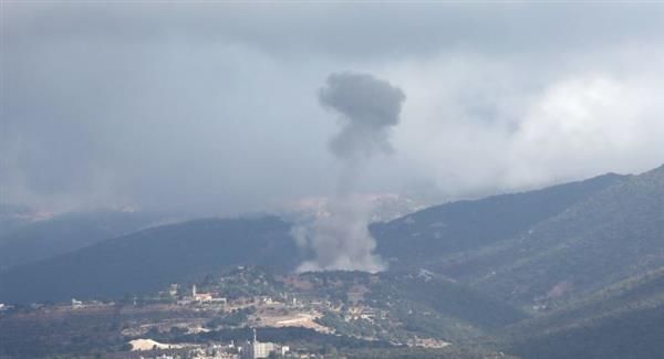 إسرائيل تقوم بعملية عسكرية واسعة في جنوب سوريا وتشن غارات جوية مكثفة