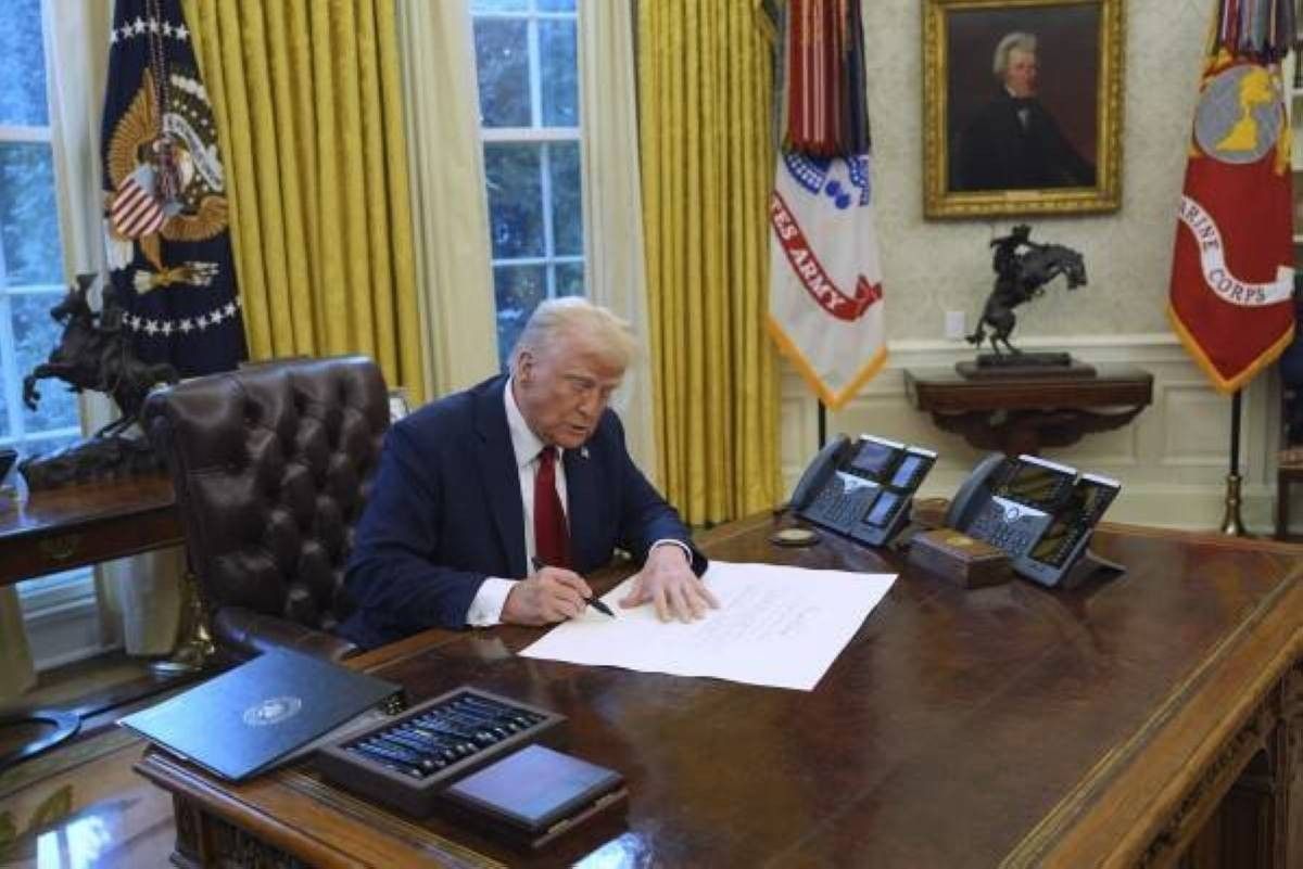 ترامب يعتزم بيع إقامات «ذهبية» مقابل 5 ملايين دولار للبطاقة