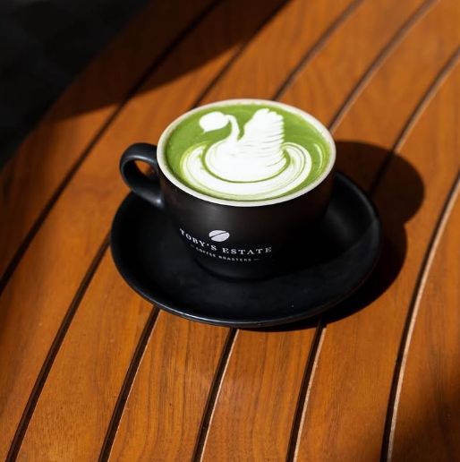 مطاعم وكافيهات لن تندم لو جربتها في مركز الملك عبد الله المالي في الرياض