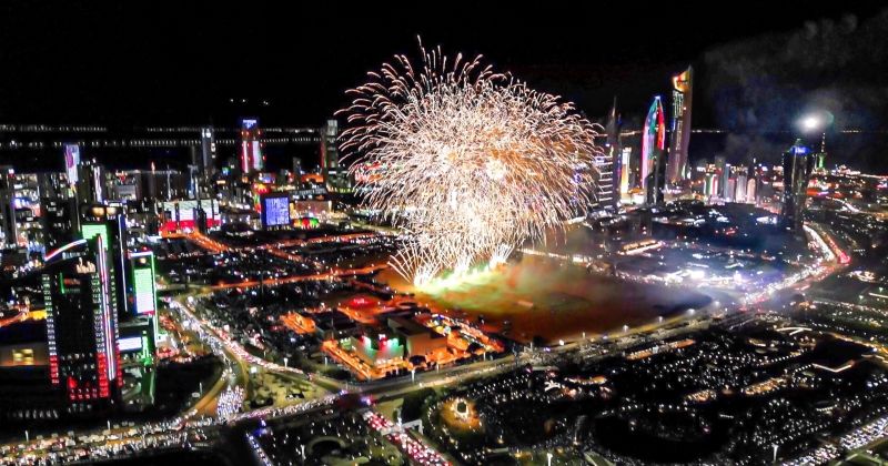 حديقة الشهيد.. عروض نارية مبهرة تضيء سماء العاصمة