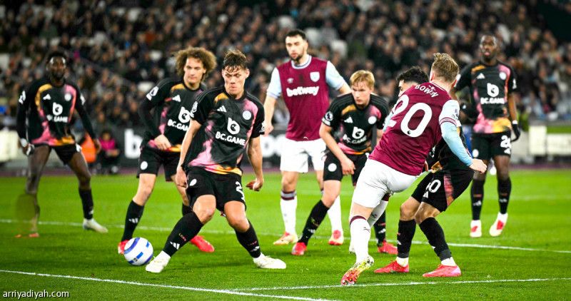 الخسارة الرابعة تواليا.. ويست هام يزيد متاعب ليستر