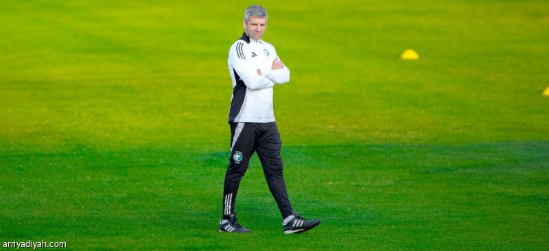 سواريز: حققنا الأهم وخطتنا دفاعية.. ومدرب أستراليا: مكشوفين