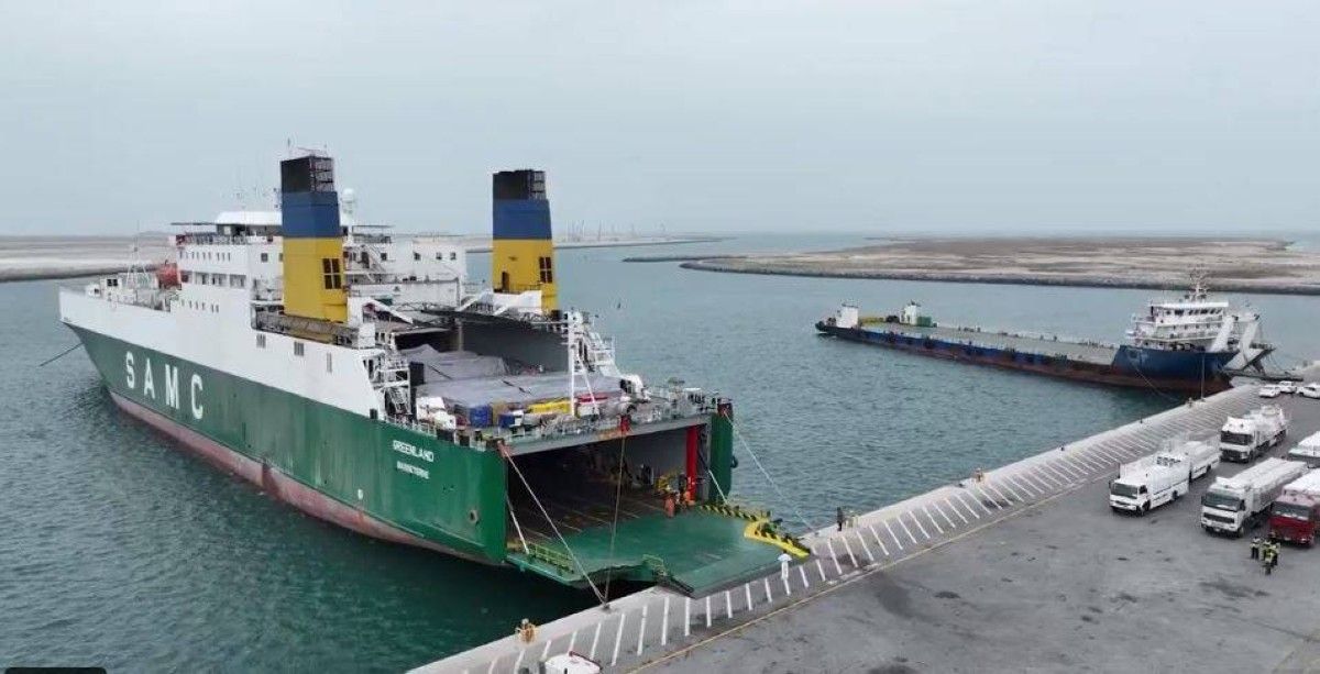 الإمارات تواصل دعم غزة بإبحار سفينة زايد الإنسانية 7 وتحمل 5820 طناً مساعدات غذائية