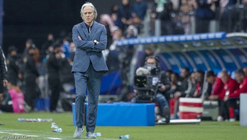 بعد ثلاثية الأهلي.. الهلال يتوقف يوما