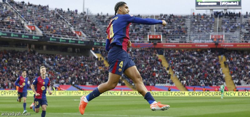 رباعية سوسيداد تحلّق بصدارة برشلونة