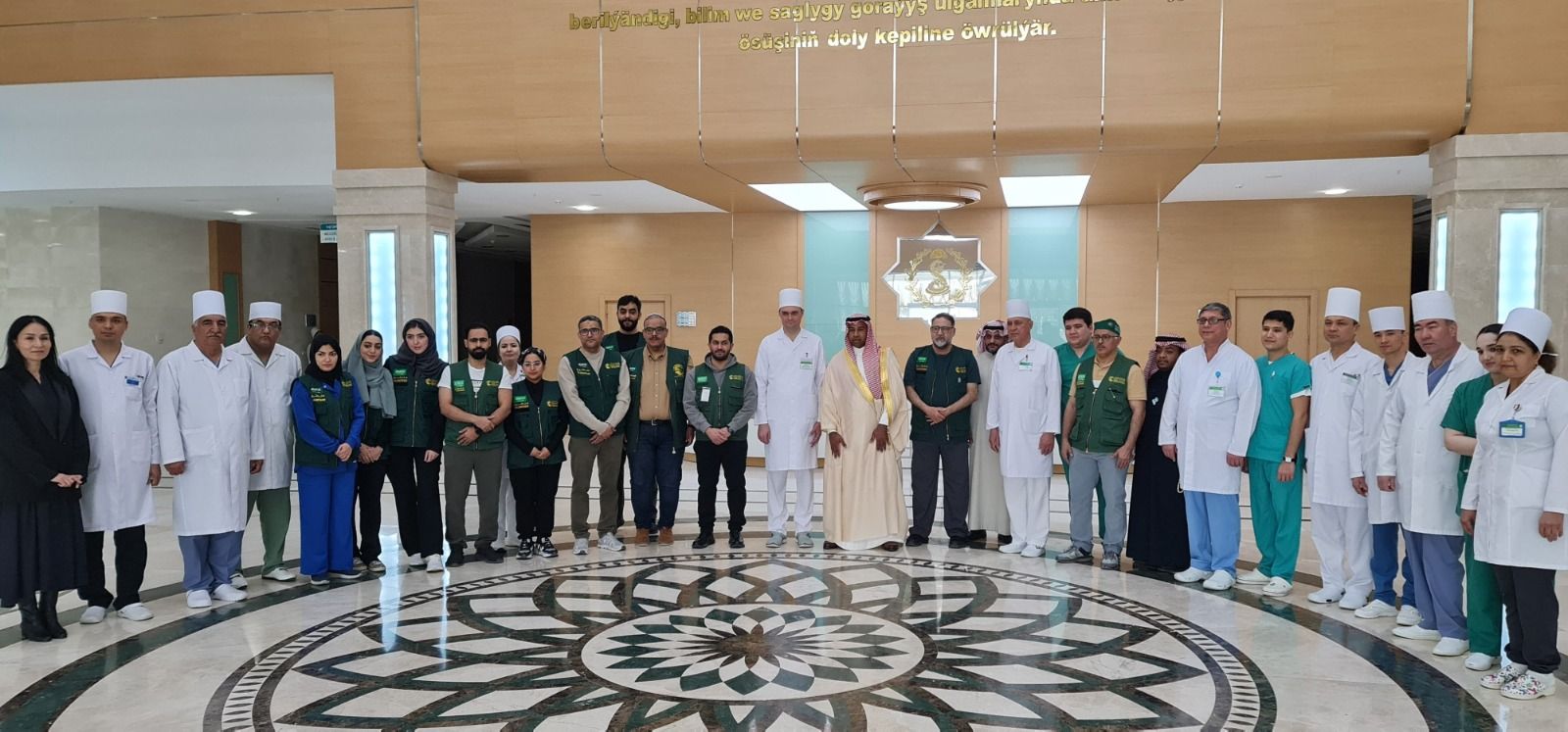 تحت إشراف مركز الملك سلمان للإغاثة.. «البلسم» تجري 45 عملية ناجحة ضمن المشروع الطبي التطوعي لجراحة المسالك البولية في تركمانستان