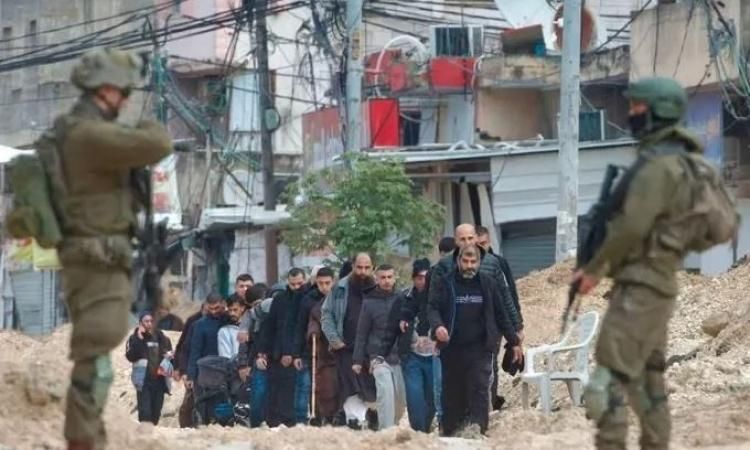 الاحتلال الاسرائيلي يواصل عدوانه على مخيمي مدينة طولكرم ونور شمس