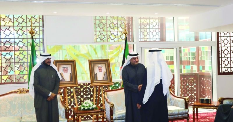 السميط استقبل المهنئين برمضان: التواصل يؤكد روح الأخوة والمودة في الكويت