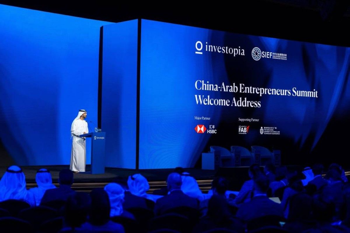 ابن طوق: 15500 شركة صينية تعمل في السوق الإماراتية