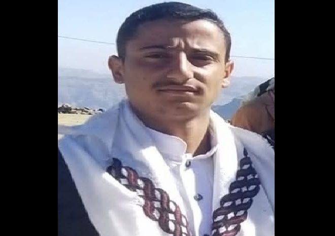 مواطن يقتل عنصراً حوثياً نصبتّه المليشيا مسؤولاً لنشر فكرها الطائفي في أحد مساجد إب