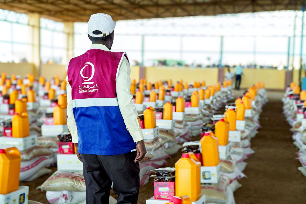 بدعم كريم من أهل قطر.. مساعدات غذائية للاجئين بجيبوتي في الشهر الفضيل