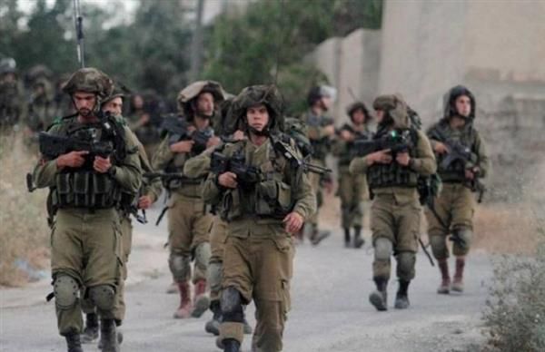 الاحتلال الإسرائيلي يصيب 4 فلسطينيين خلال اقتحامه رام الله