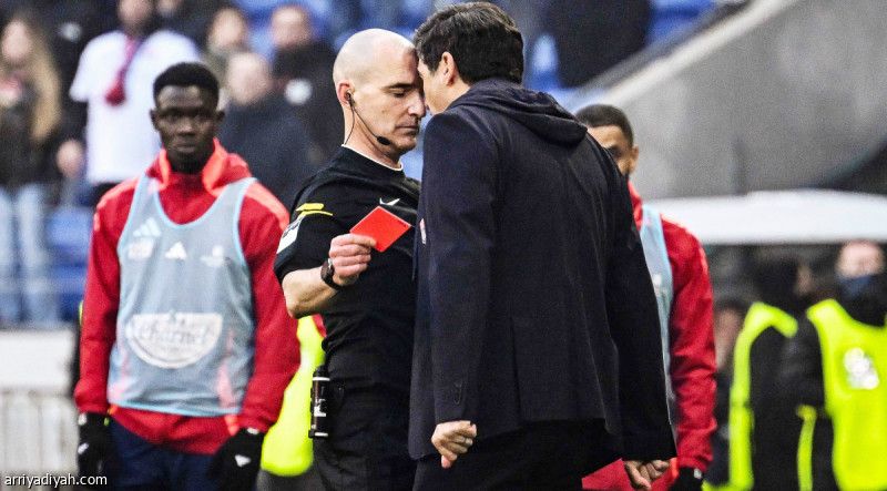 الإيقاف 9 أشهر يفسد احتفال فونسيكا