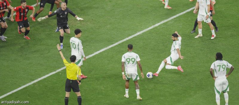 محرز يتفوق على كانسيلو ومالكوم.. ويستعيد قصة أوروبا