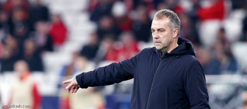 فليك فخور بشجاعة برشلونة.. وأداء شتينسني