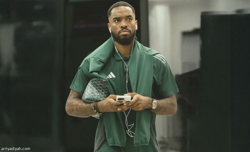 غياب كيسيه وفيرمينو يعيد الجهني والبريكان إلى تشكيل الأهلي