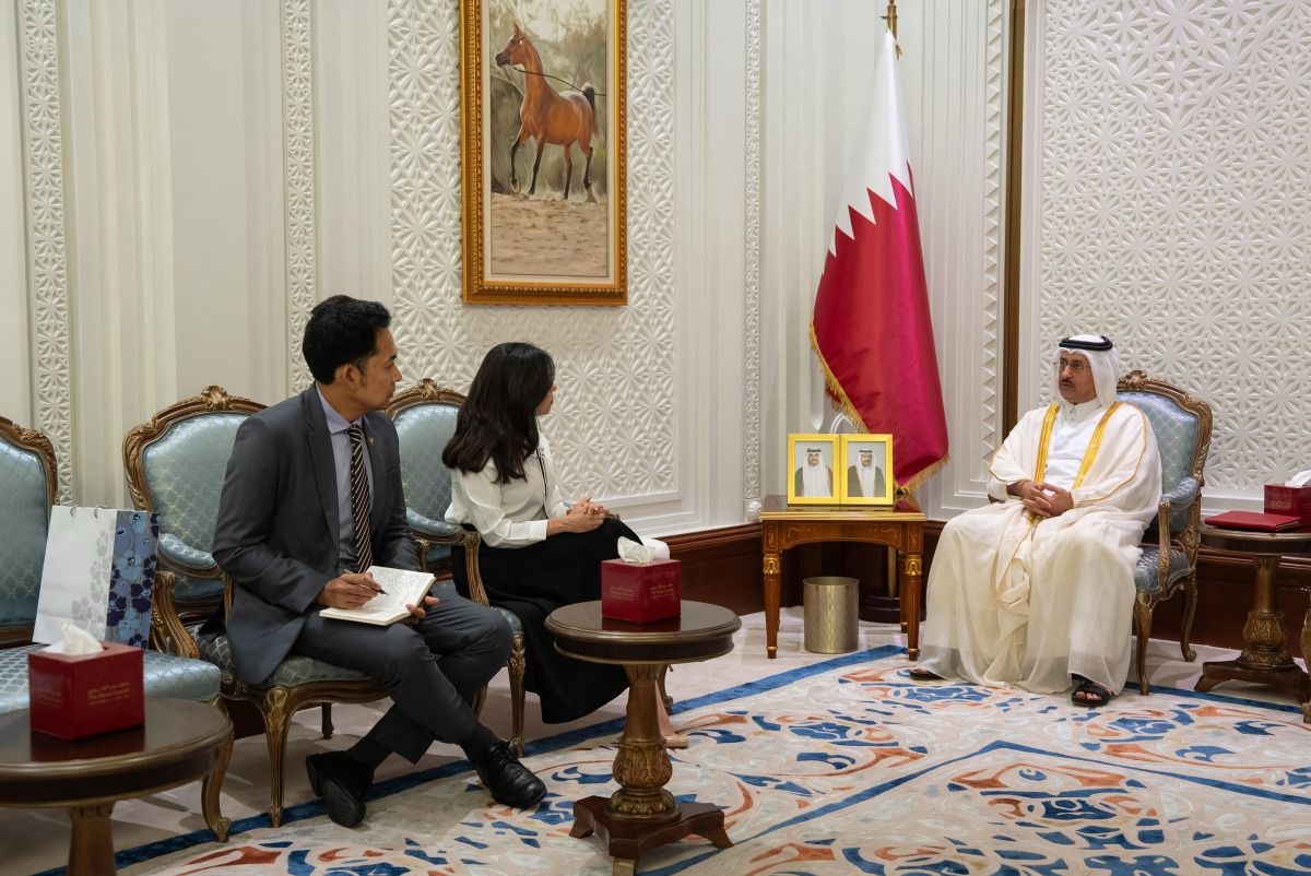 رئيس مجموعة الصداقة القطرية السنغافورية بالشورى يجتمع مع القائم بالأعمال السنغافوري