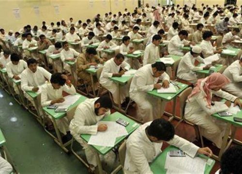 السعودية تستعد للعودة لنظام الدراسة بفصلين وإجازة صيفية مطولة بعد اكتشاف هذه العيوب الخطيرة في نظام الفصول الدراسية الثلاثة