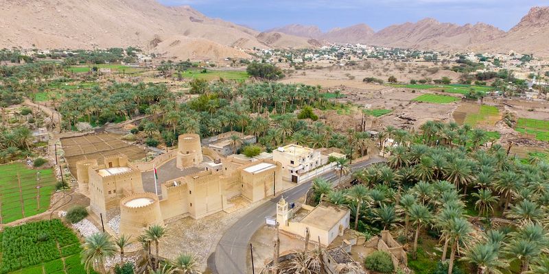 البدء في مشروع إنشاء الطرق الداخلية بولاية ضنك بتكلفة مليون ريال عماني