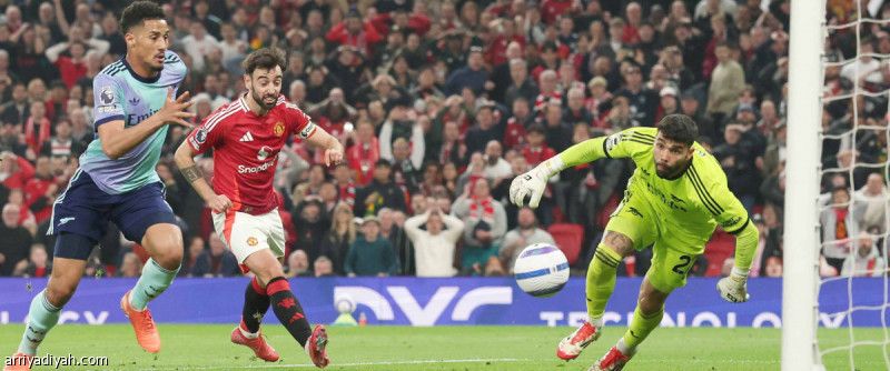 يونايتد يعطل أرسنال.. ويقرب ليفربول من اللقب