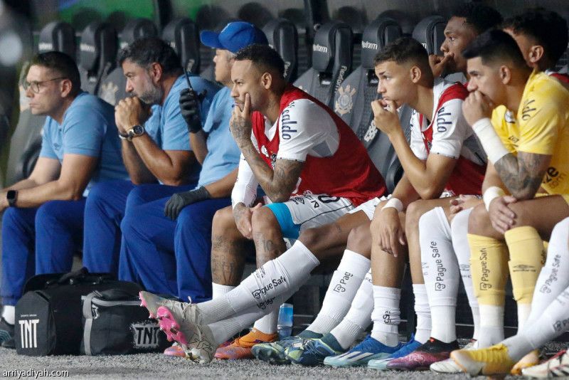 نيمار يصاب.. ودياز يسقط سانتوس