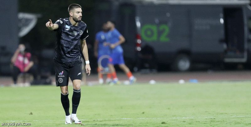 الشباب يختبر كاراسكو قبل العروبة