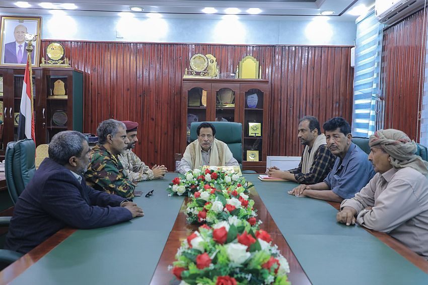 محافظ المهرة يوجه برفع الجاهزية الأمنية لتعزيز الاستقرار بالمحافظة 