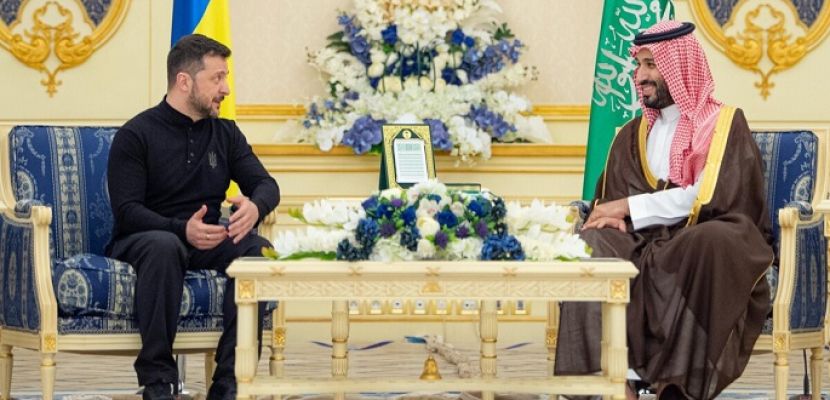 زيلينسكى يتعهد بموقف “بناء للغاية” فى المفاوضات مع الأمريكيين