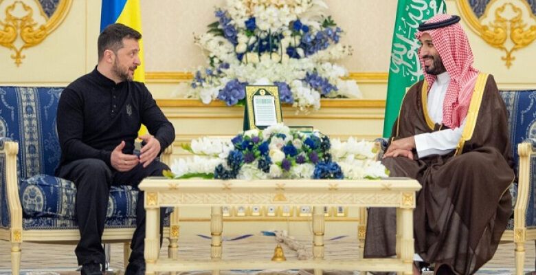 زيلينسكى يتعهد بموقف “بناء للغاية” فى المفاوضات مع الأمريكيين