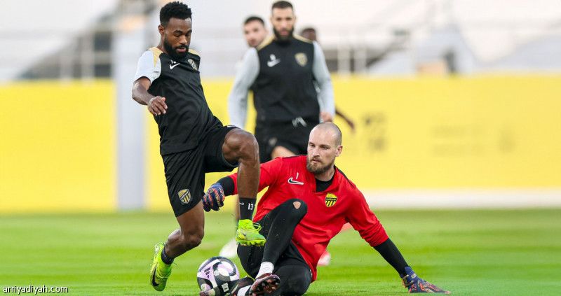 الاتحاد يستعيد الشنقيطي وكادش