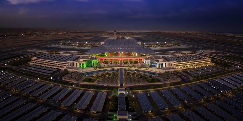 مطارا مسقط وصلالة يتوّجان بجوائز جودة خدمة المطارات