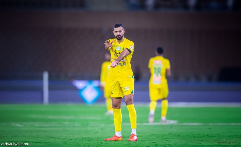 قبل الصين واليابان.. هيرفي يستبعد 13 لاعبا.. ويضم آل سالم