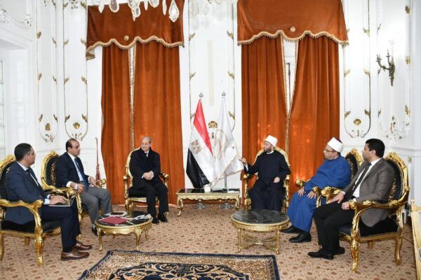 وزير الأوقاف يشهد اجتماعًا لتعزيز عمل اتحاد الأوقاف العربية