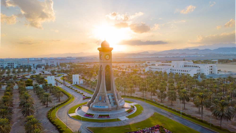 جامعة السلطان قابوس تحقق تقدمًا في تصنيف كيو إس في هندسة النفط والتمريض