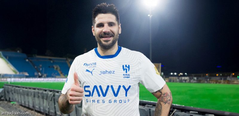 895 يوما.. فرحة التعاون تغيب أمام الهلال