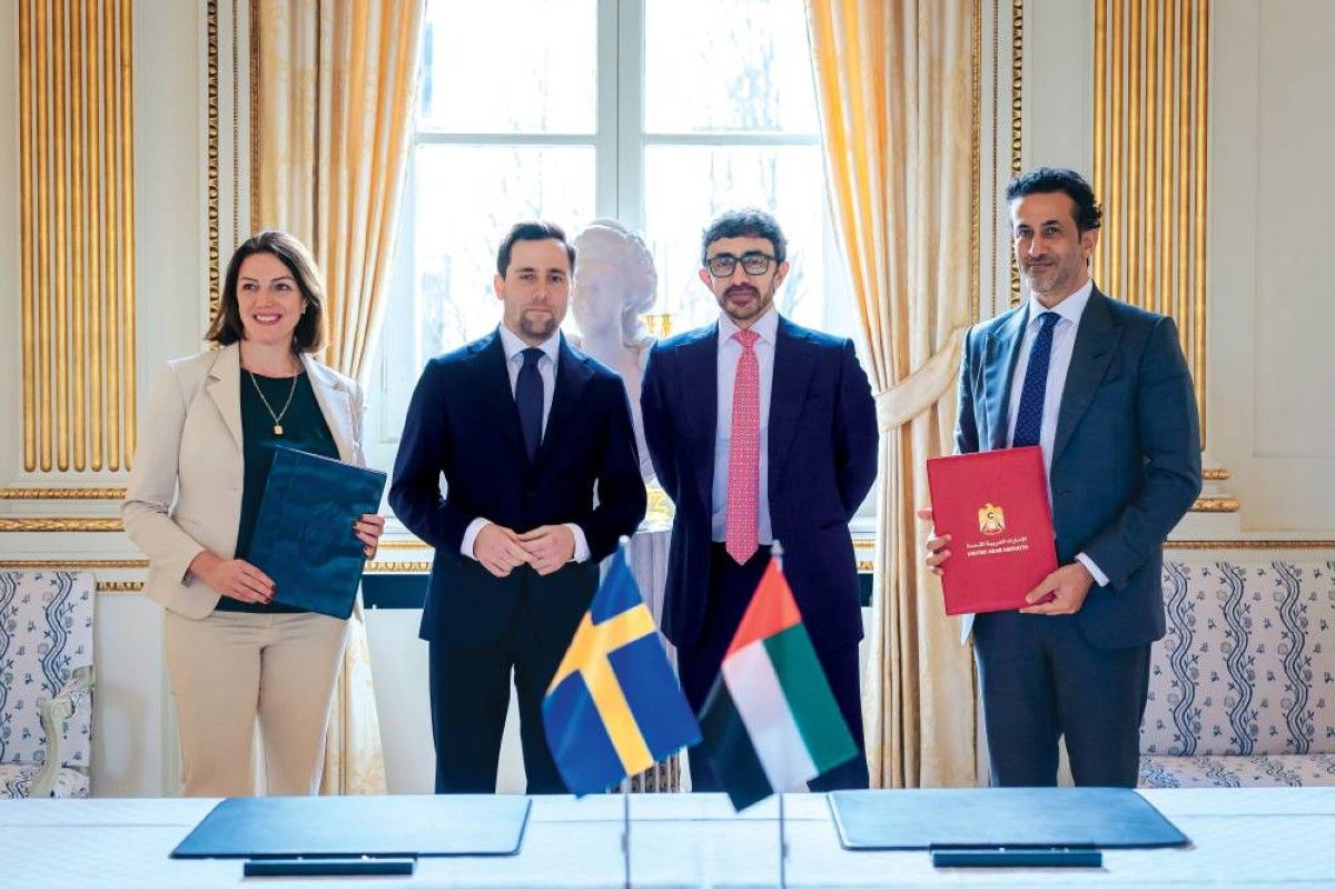 عبدالله بن زايد: الإمارات تتطلع إلى تعميق علاقاتها مع السويد