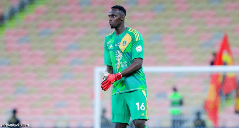 الجمعة.. الأهلي يتعرف على موقف ميندي