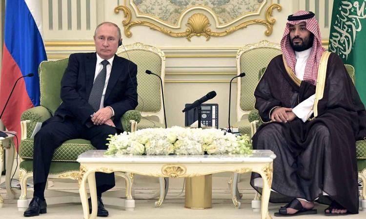 ولي العهد السعودي يؤكد لبوتين دعمه كل ما يؤدي لإنهاء الحرب في أوكرانيا