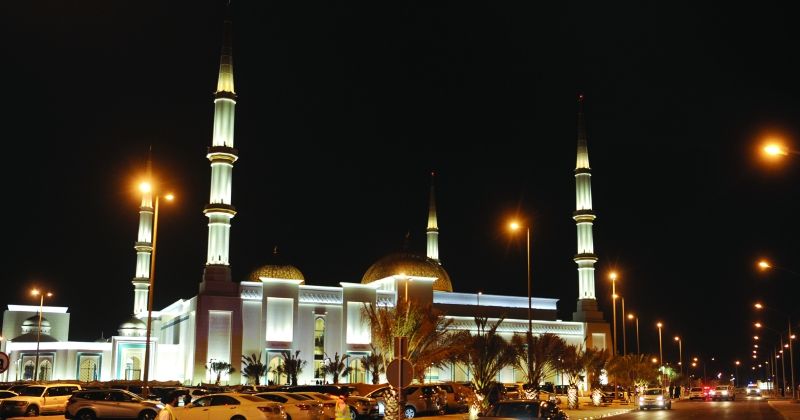 «الشؤون الإسلامية» للأئمة: لا تخوضوا بالسياسة ولا تتعرّضوا للدول... تصريحاً أو تلميحاً