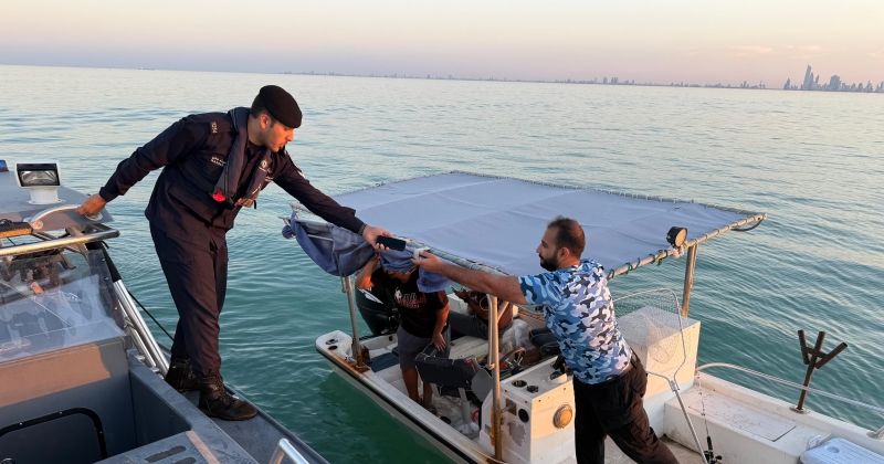 «خفر السواحل» تنفذ حملة تفتيشية مكثفة في جون الكويت