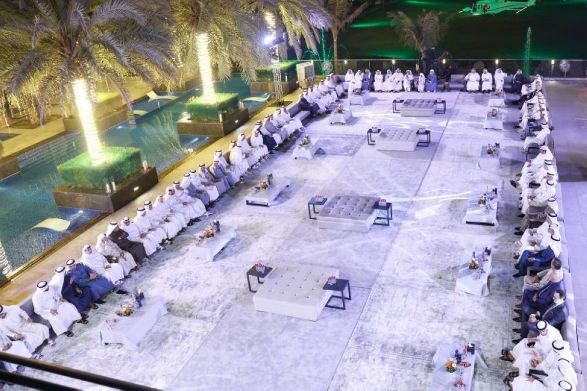 مكتوم بن محمد: الإمارات عائلة واحدة تجمعها المحبة ويقوّيها التواصل