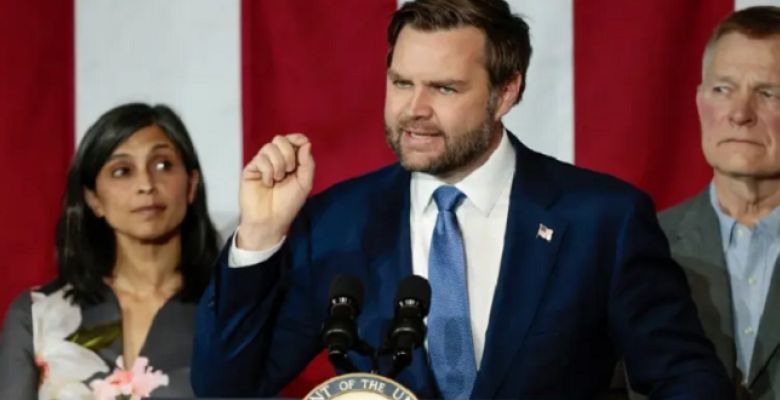 نائب ترامب: لن ننشر قواتنا فى سوريا لكننا سنحمي الأقليات