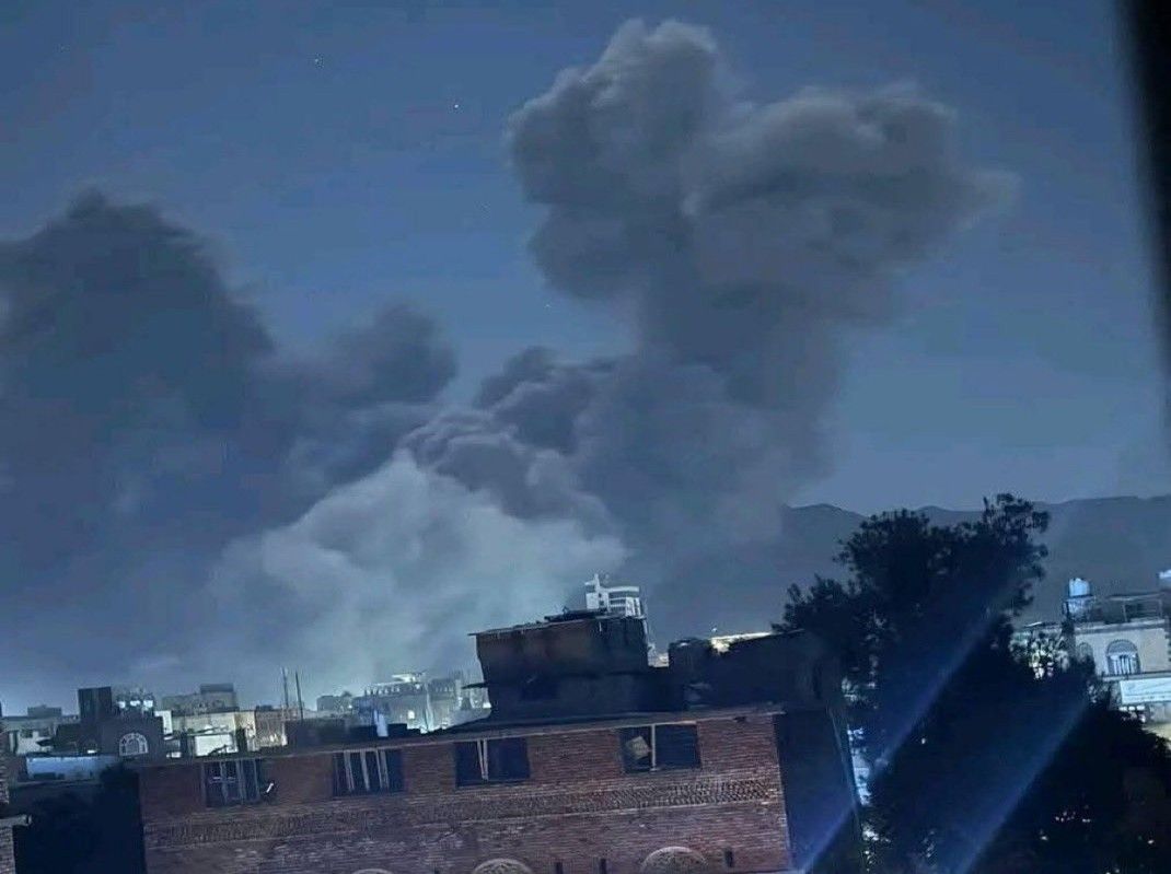 موجة غارات أمريكية تستهدف صنعاء وصعدة وارتفاع حصيلة القتلى إلى 25 شخصاً