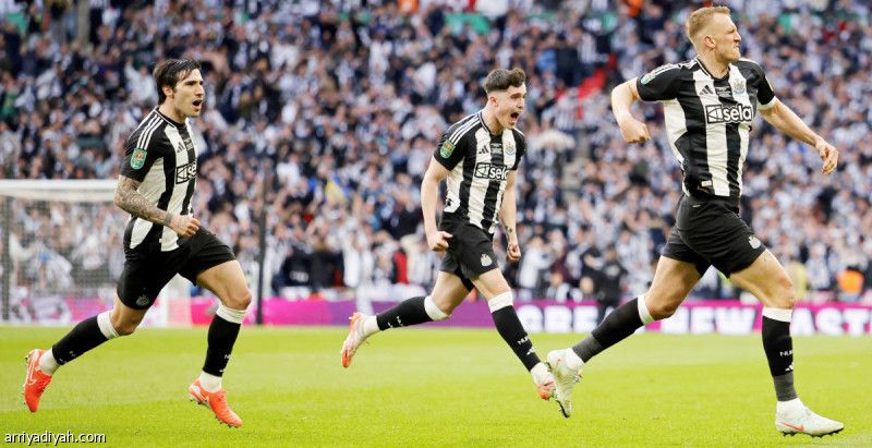 المرة الأولى.. نيوكاسل بطل كأس الرابطة