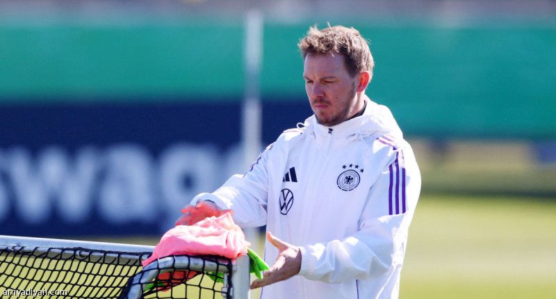 الألمان يفتتحون ملف الطليان.. وناجلسمان يحل المشكلة