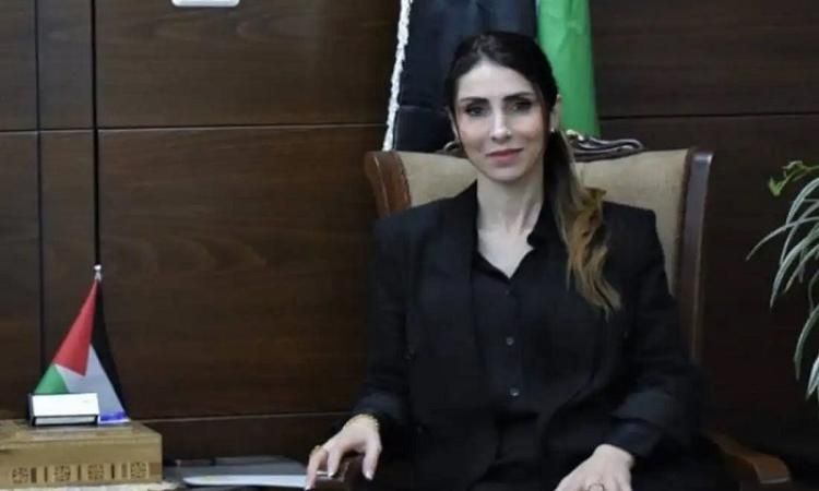 مسئولة فلسطينية تطالب بالضغط على الاحتلال لتطبيق معايير العمل الدولية