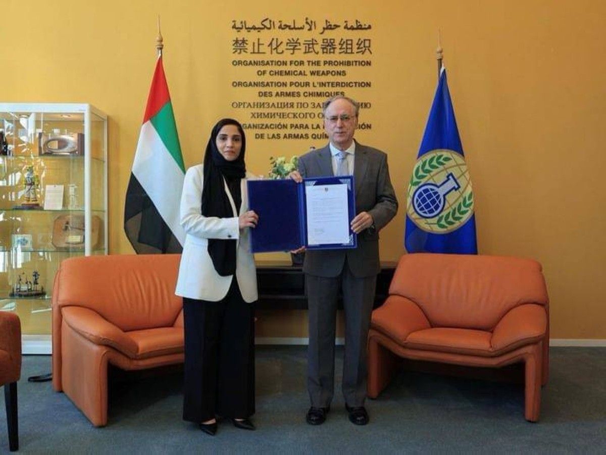 المندوبة الدائمة لدولة الإمارات لدى منظمة حظر الأسلحة الكيميائية تقدم أوراق اعتمادها إلى المدير العام